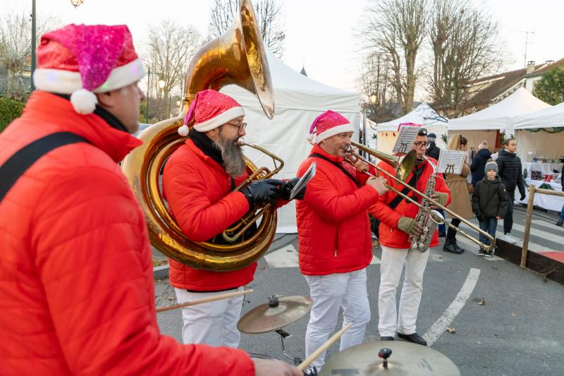 2023-12-02-Marche-de-Noel-web-5744