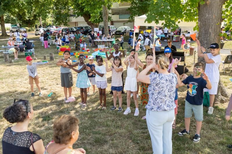 2025-06-28-Fete-a-Gerville-web-selec-2487