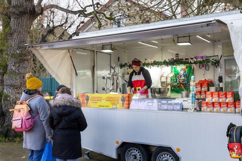 2025-12-06-07-marche-de-Noel-web-9671