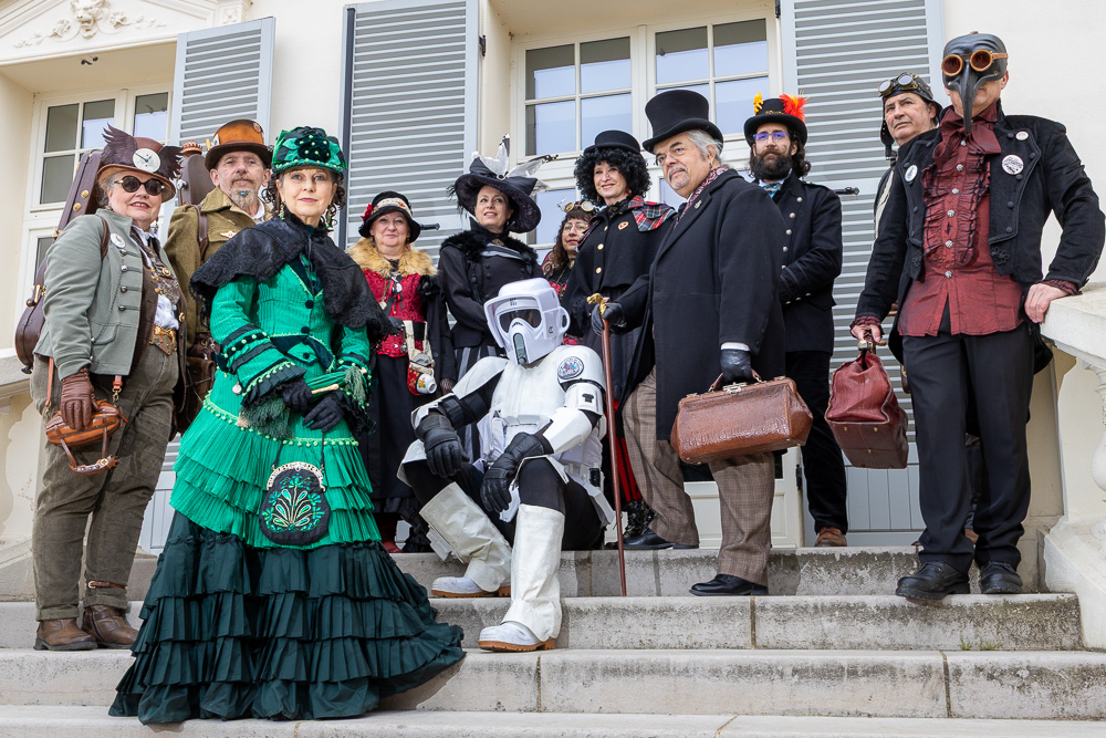 2026-04-12-balades-des-costumes-extraordinaires-mairie-site-8971