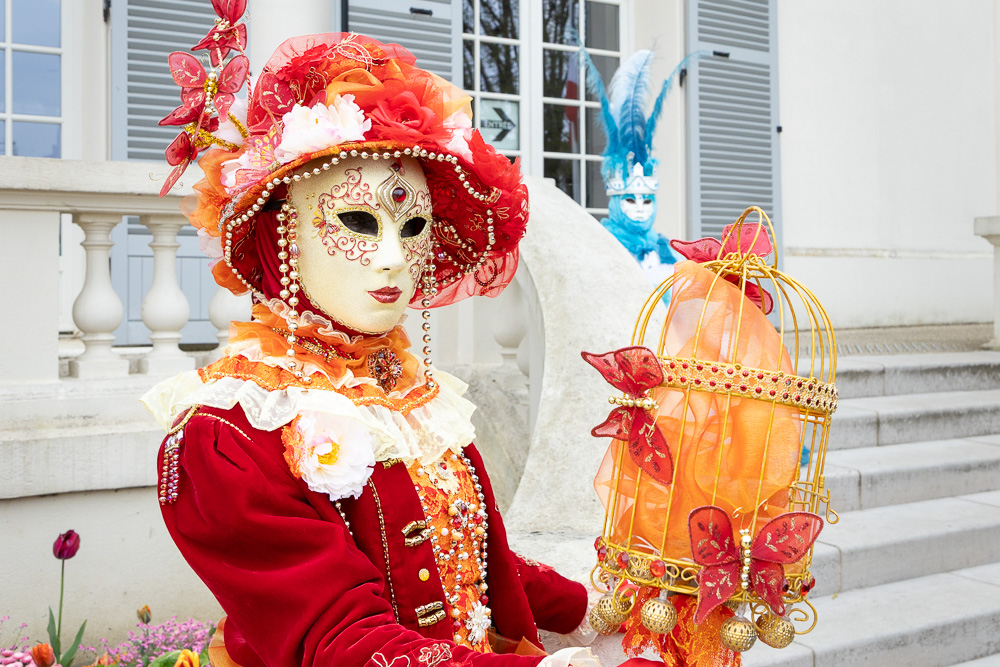 2026-04-12-balades-des-costumes-extraordinaires-mairie-site-9022