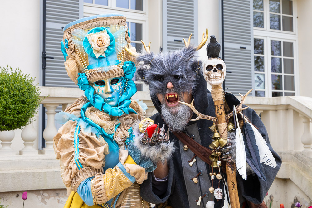 2026-04-12-balades-des-costumes-extraordinaires-mairie-site-9094